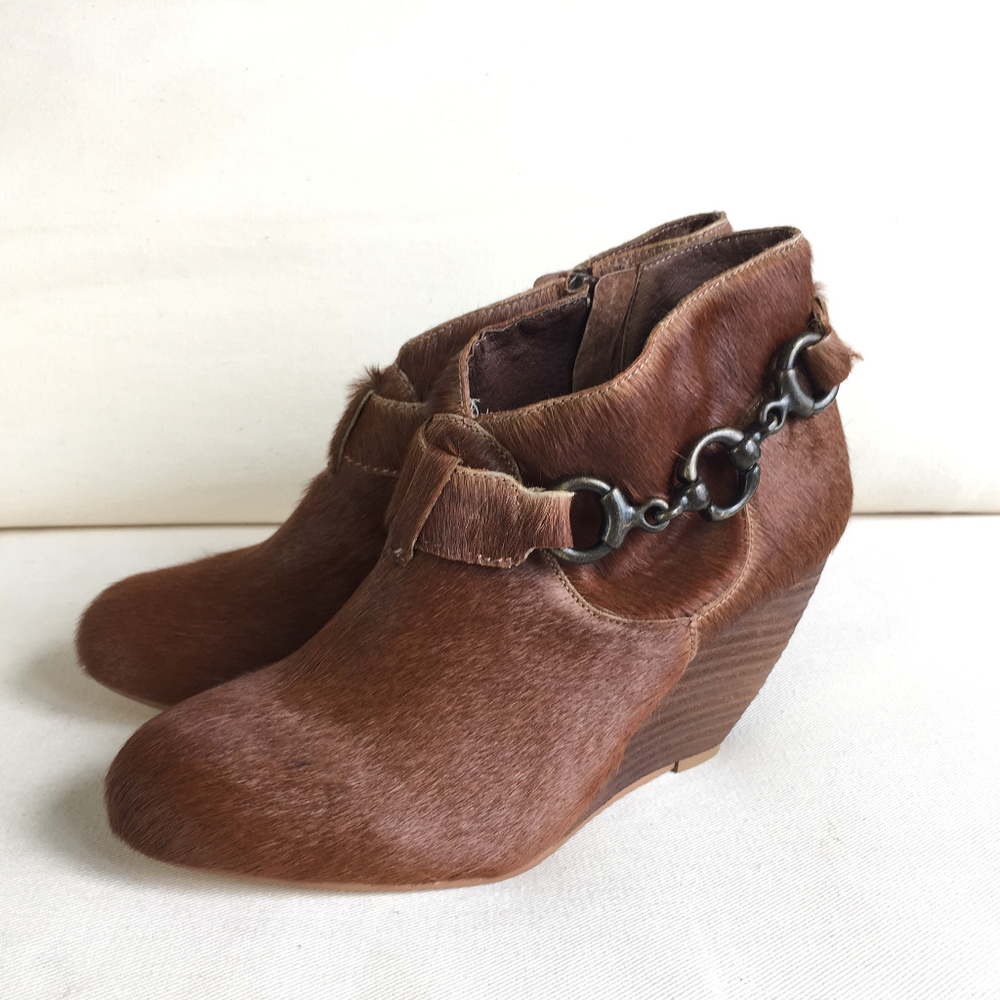 Anthropologie New Vogue Canter 7.5 Booties Wedge